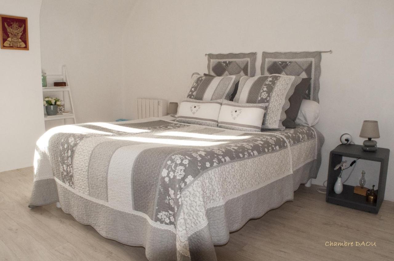 Ty Daou Gwez Bed and Breakfast Irodouer Eksteriør billede