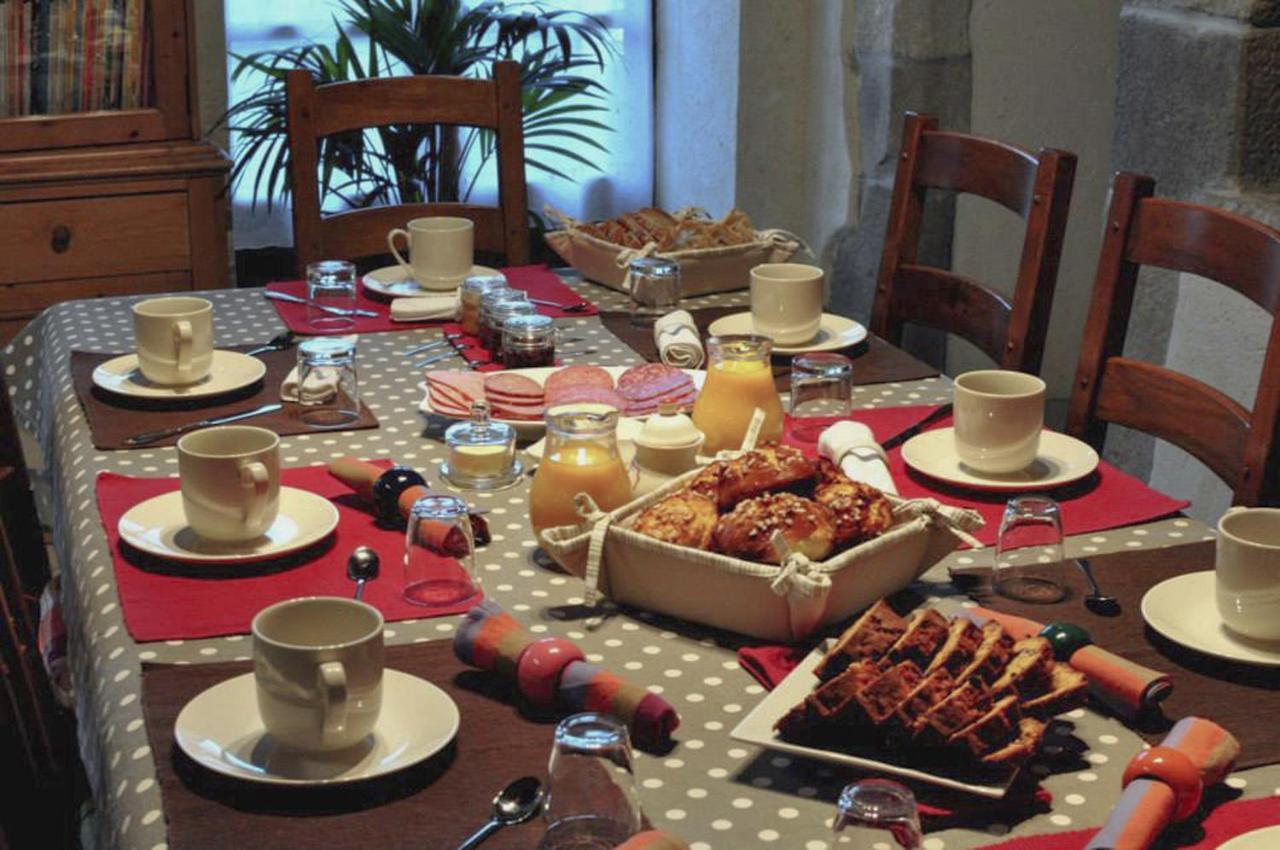Ty Daou Gwez Bed and Breakfast Irodouer Eksteriør billede